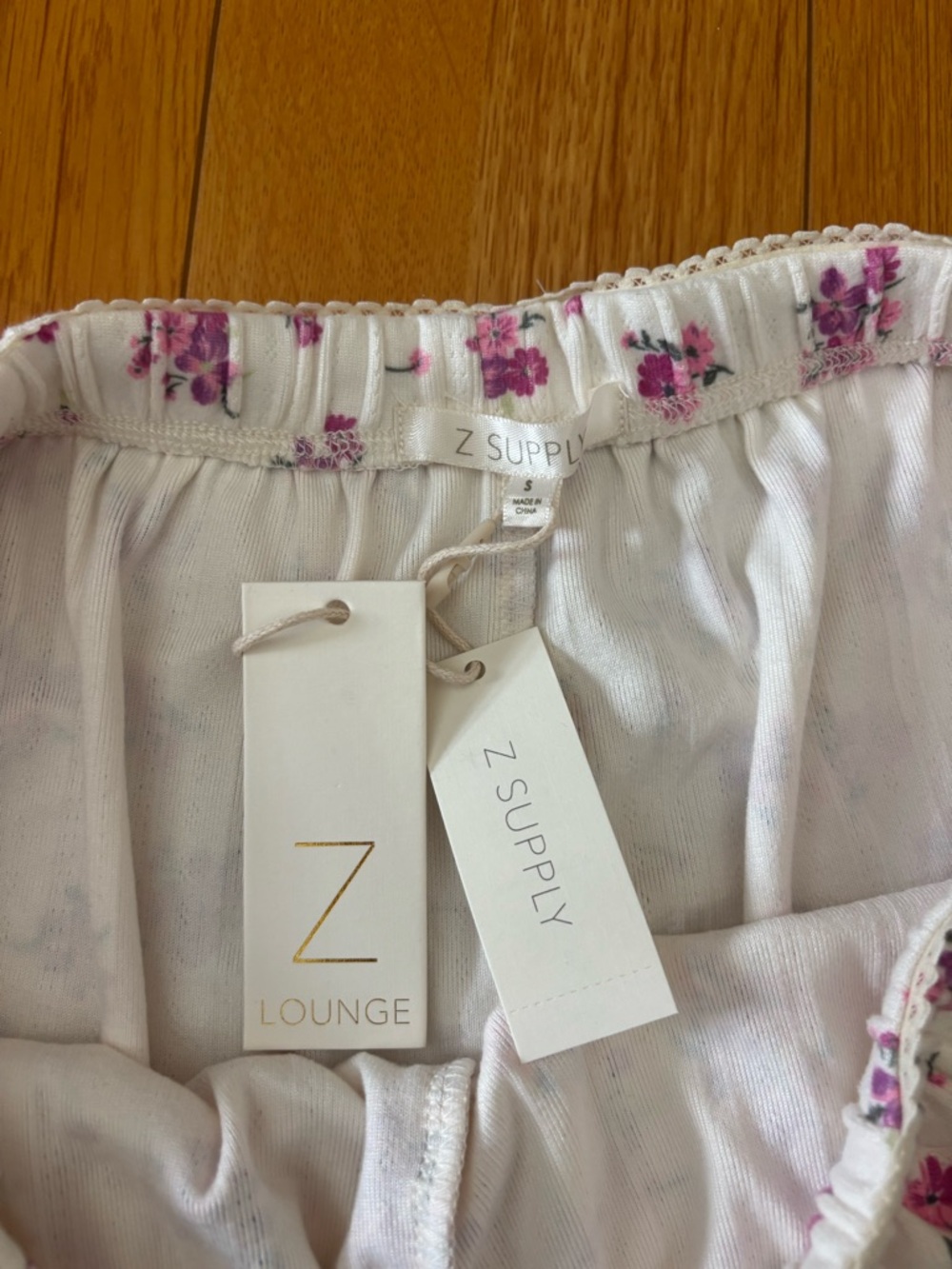 Z Supply Amour Ditsy Shorts - Picture 4 of 7